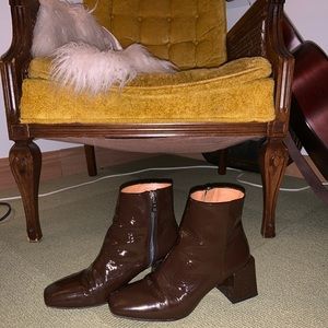 LOQ brown leather ankle boot